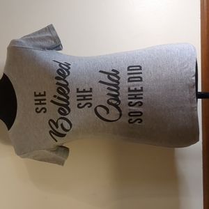 Zoe + Liv Adorable Women's XS T-shirt with graphic on front